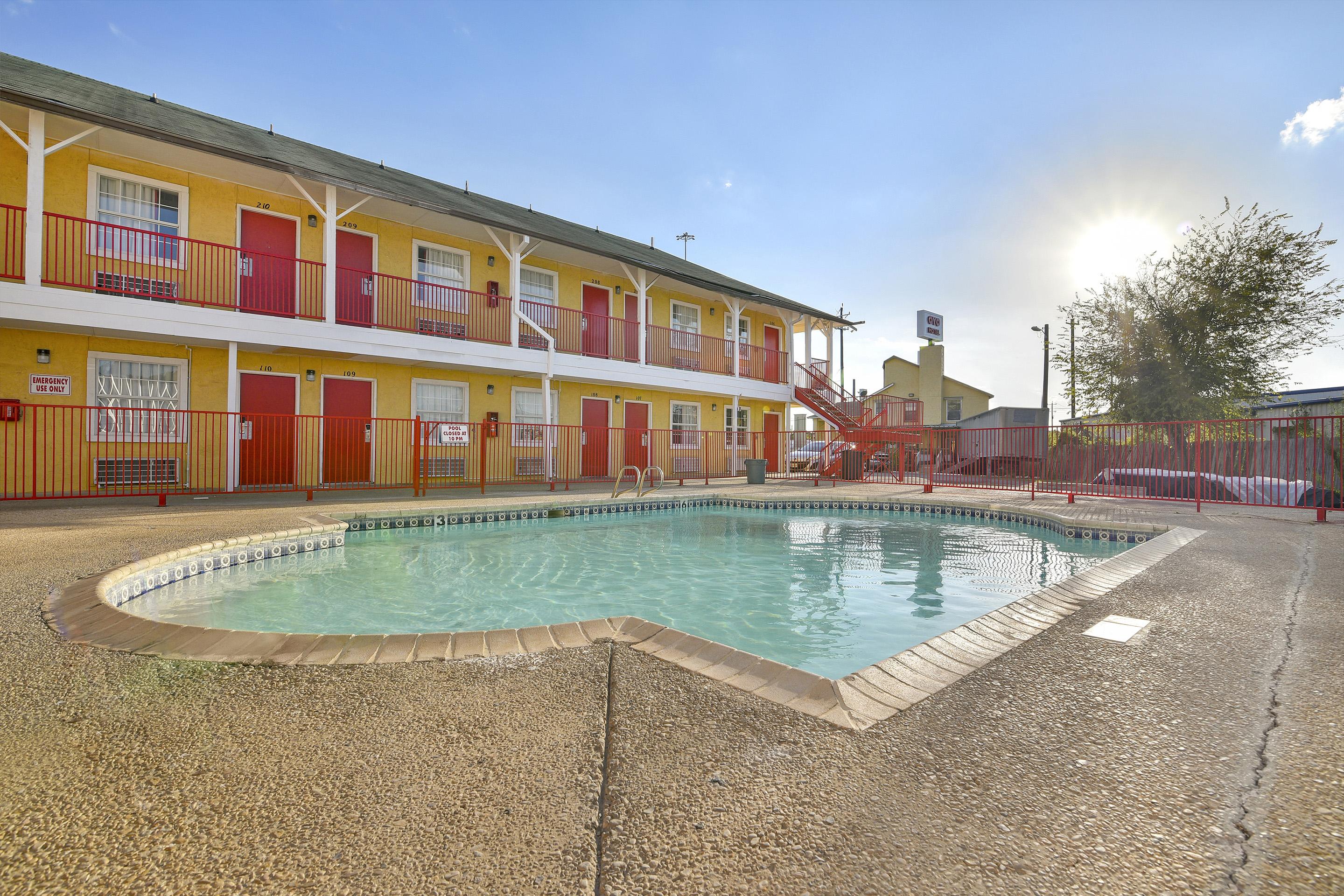 Oyo Hotel San Antonio Lackland Near Seaworld Екстериор снимка