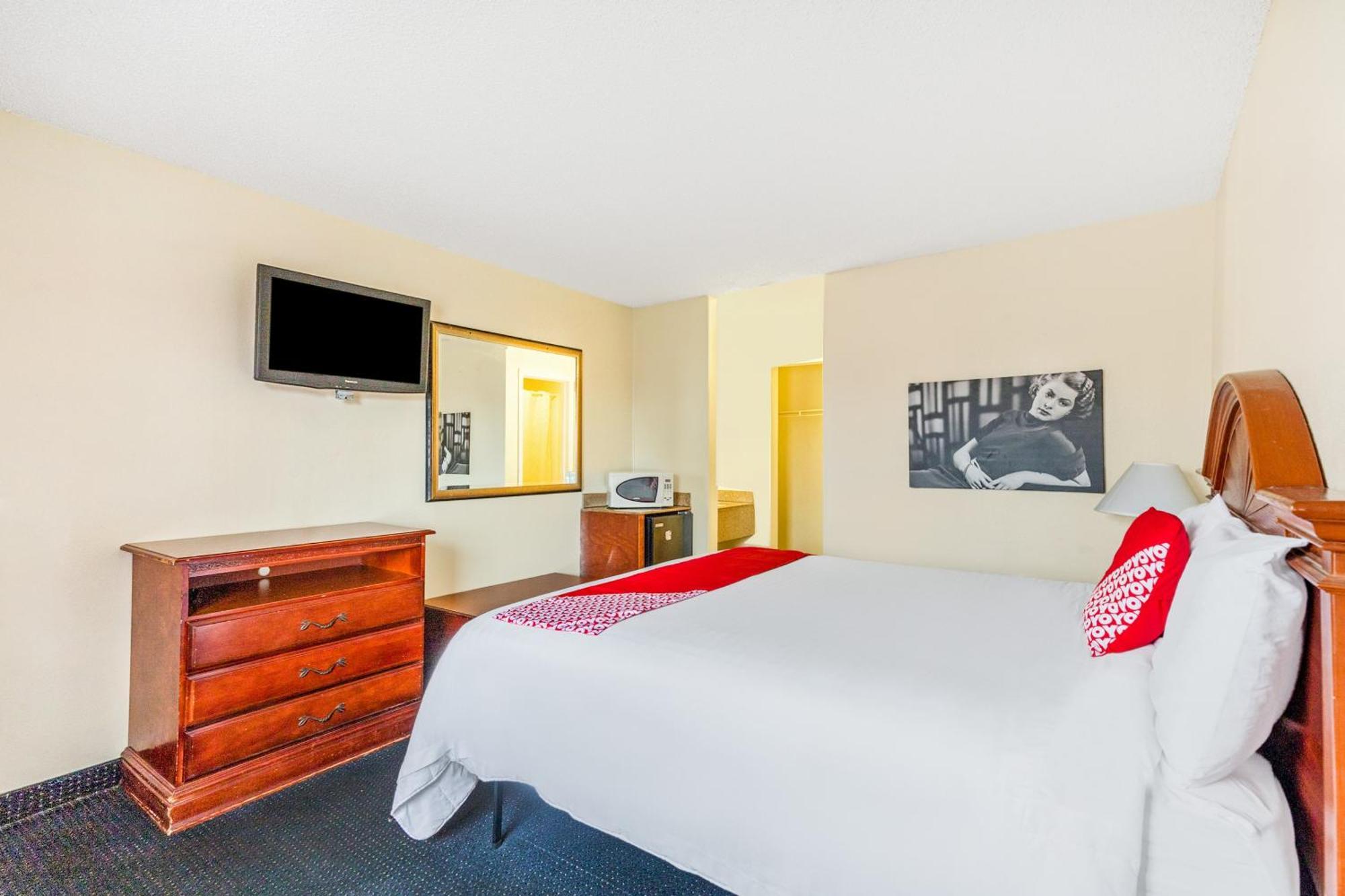 Oyo Hotel San Antonio Lackland Near Seaworld Екстериор снимка