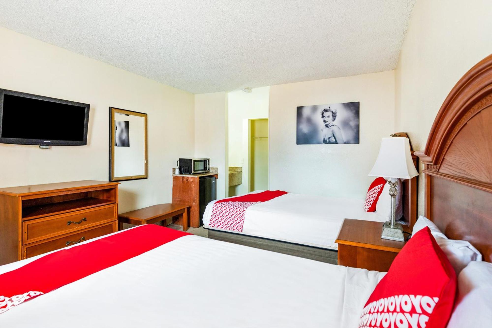 Oyo Hotel San Antonio Lackland Near Seaworld Екстериор снимка