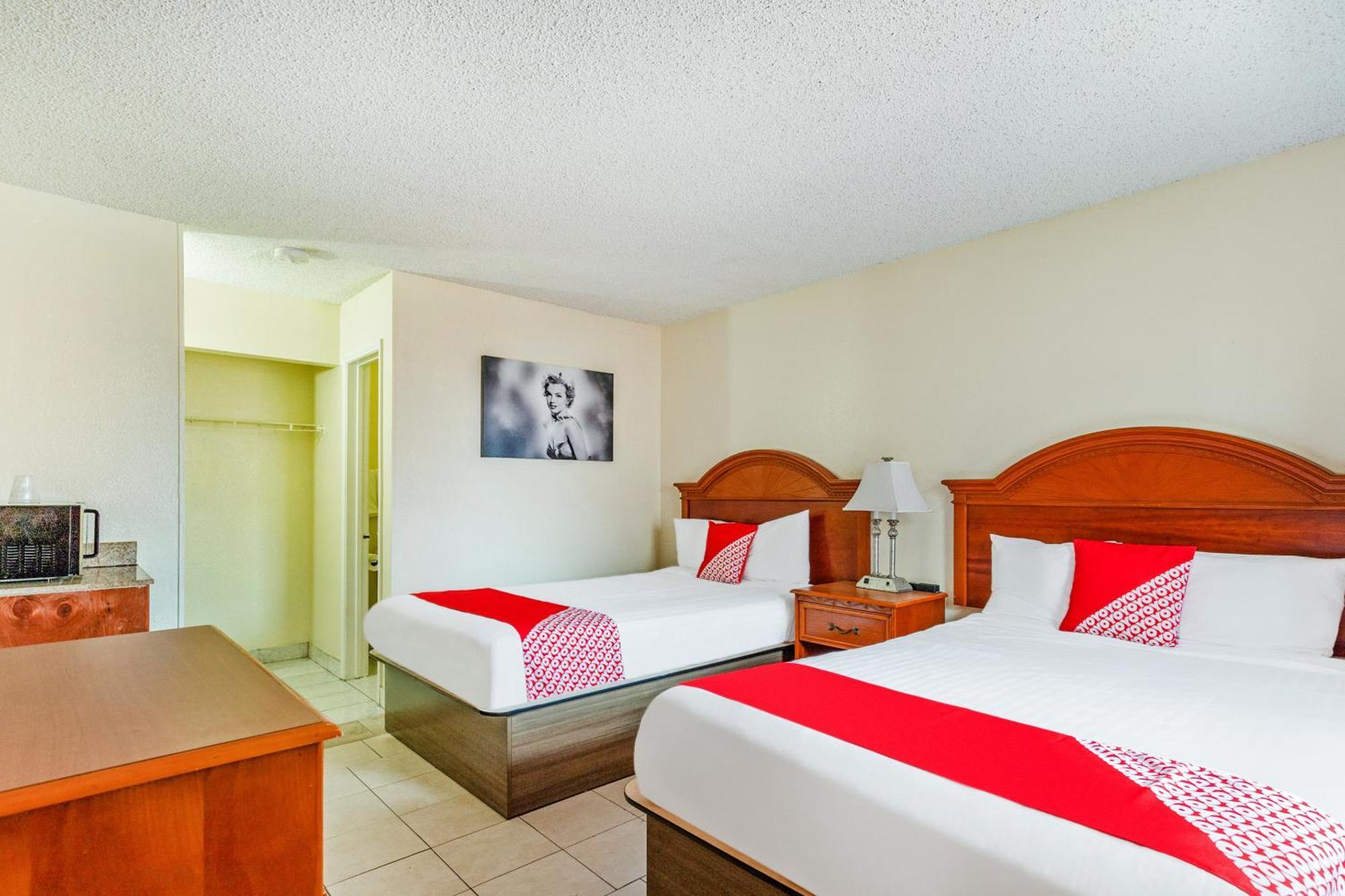 Oyo Hotel San Antonio Lackland Near Seaworld Екстериор снимка